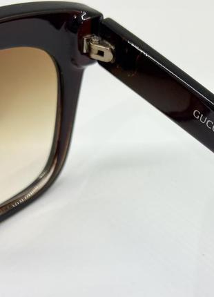 Женские солнцезащитные очки коричневые с градиентом в пластиковой оправе4 фото