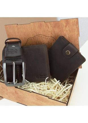 Подарунковий набір чоловічий в коробці handycover №42 (коричневий) ремінь, портмоне, обкладинка id паспо