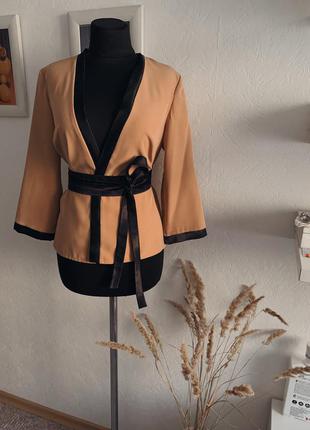 Красивейшее кимоно с поясом