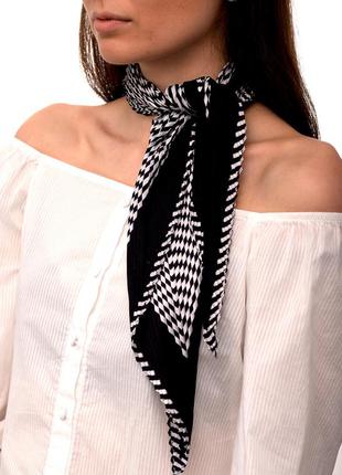 Платок для женщин bruno rossi черно-белый (go2307 black-white (60*60 см)
