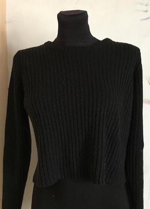 Укорочений чорний светр