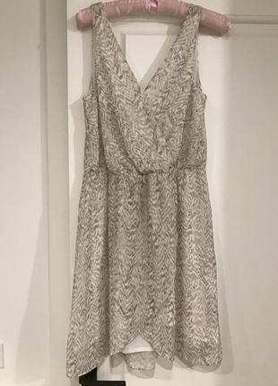 Летнее шифоновое платье с имитацией запаха