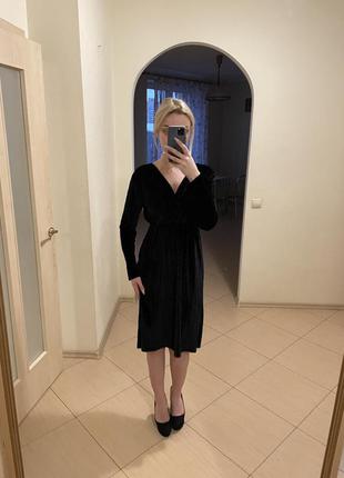 Сукня міді