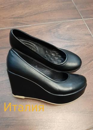 Туфлі на платформі італія