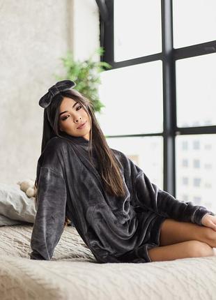 Тепла махрова піжама плаття оверсайз сірий з капюшоном 2 кольори купити теплу піжаму3 фото
