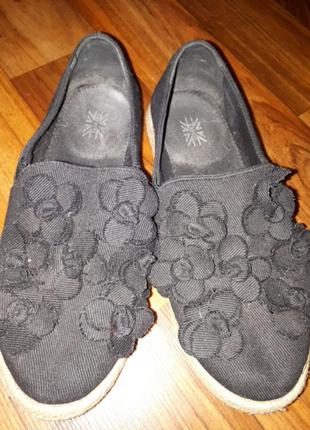 Мокасини*