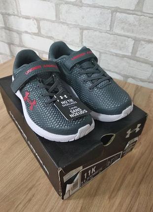 Кросівки under armour