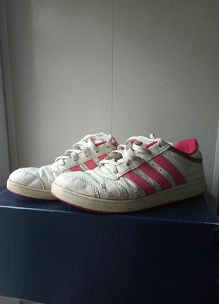 Kроссовки фирменные adidas original