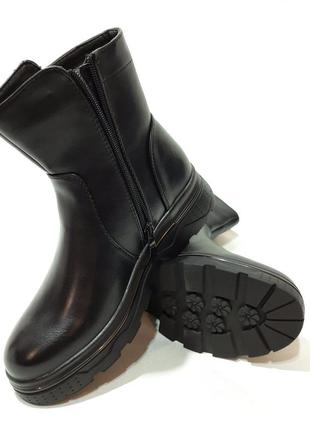 36,37,38,40 р. женские осенние ботинки  из экокожи черный отличного качества3 фото