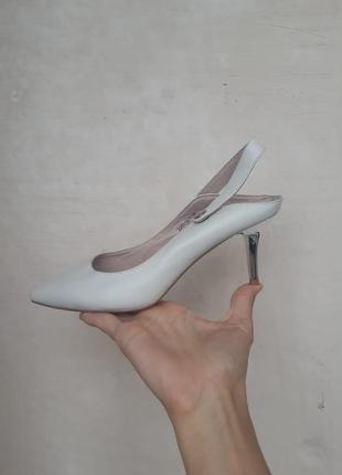Ошатні жіночі туфлі мюли 37 р