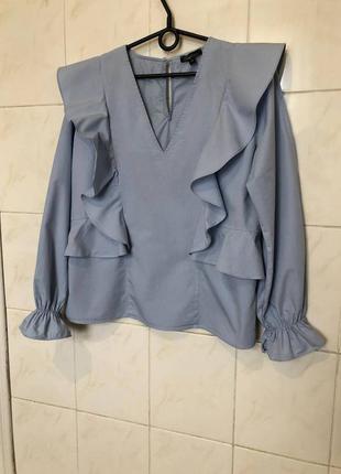 Голубая блуза с рюшами воланами zara