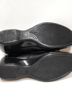 37,38,39 р. женские кожаные туфли на осень с небольшой танкеткой8 фото
