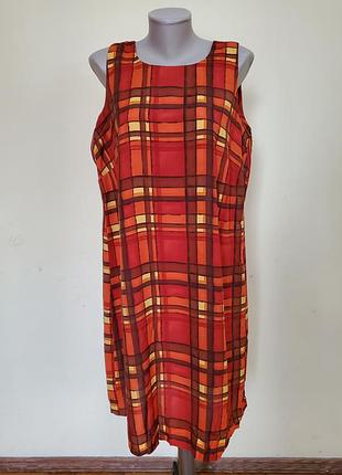 Красивое брендовое вискозное платье  свободного фасона  в клетку
