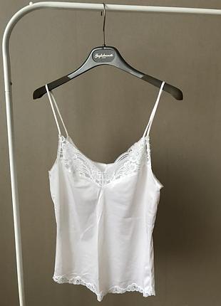 Изумительно красивая кружевная майка от triumph