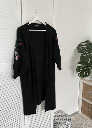 Найкрутіший в'язаний кардиган з вишивкою