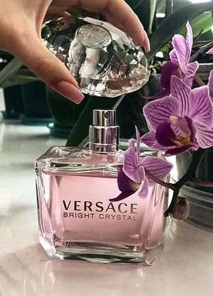 Versace bright crystal парфуми