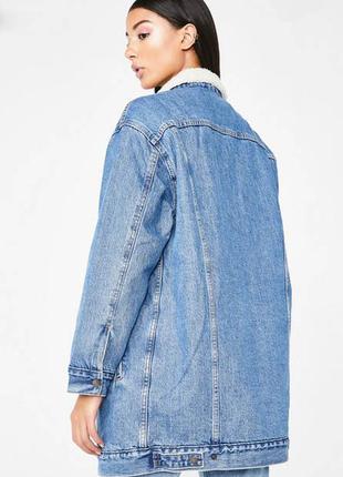 Подовжена тепла джинсова куртка levi's2 фото