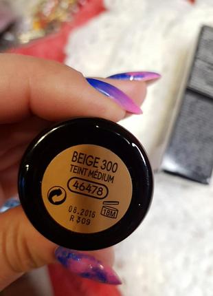 Тональный крем   beige 300 medium