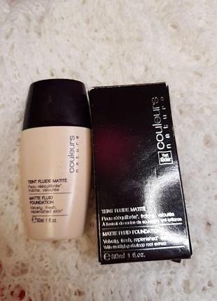 Тональный крем beige 200