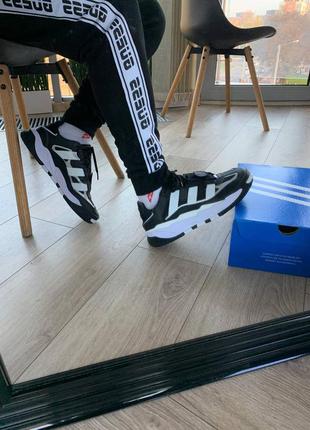 Чоловічі кросівки adidas niteball black white