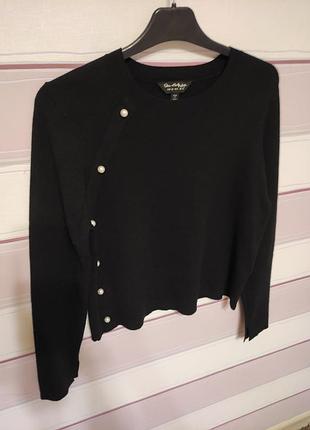 Короткий светр з декором 2