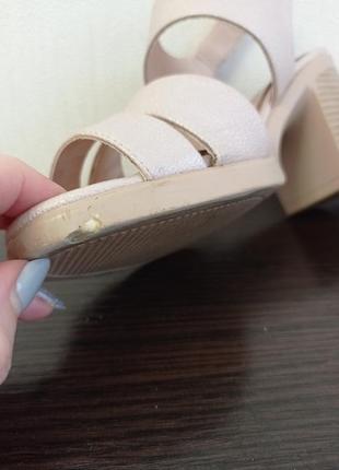 Босоніжки шкіряні, босоніжки на підборах, босоніжки9 фото