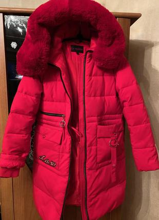 Зимнее подростковое пальто на девочку  10-12 лет, рост 146-152, с капюшоном, красное3 фото