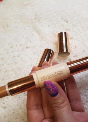 Коректор  2 в 1 revolution