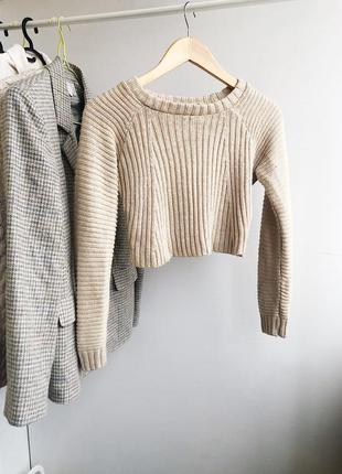 Укороченный свитер кофта вязанный