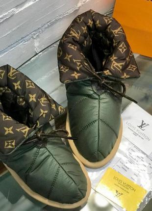 Дутые угги и сумка бренд,комплект,плащевка на синтепоне, дорогая турция,хит сезона.