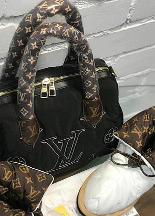 Бомбезний комплект бренд,дуті чобітки уггі і дута сумка,хіт сезону.