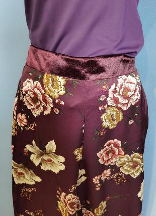 Домашні атласні штани в квітковий принт розміру 8/s2 фото