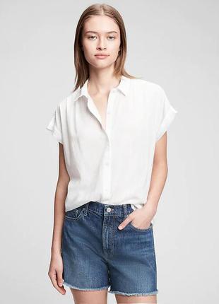 С короткими рукавами
