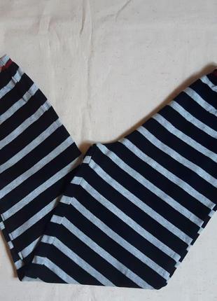 Домашние унисекс трикотажные штаны черные в серую полоску "disney" на 7-10 лет3 фото