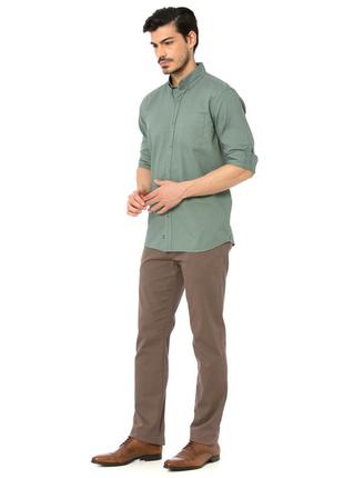 Оливковая мужская рубашка lc waikiki/лс вайкики, с планкой для подворота рукава и карманом на груди2 фото