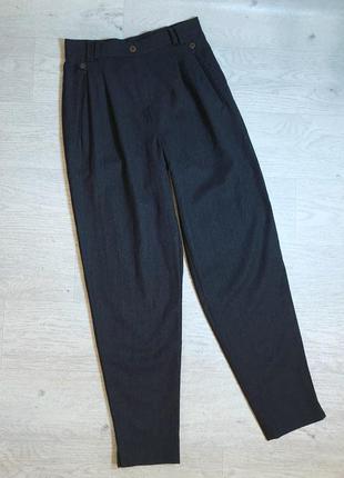 Шерстяные деловые классические брюки с высокой талией свободные зауженные к низу2 фото