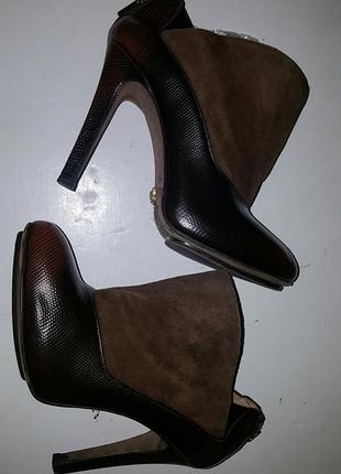 Ботильйони італія р. 36,шкіра,замша navyboot