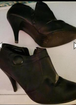 Ботинки женские 39р