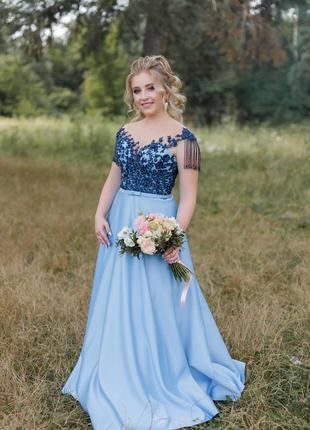Голубое вечернее платье на выпускной2 фото