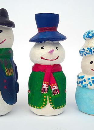 Статуетки фігурки сніговики сім'я сніговиків дерево різьба ручний розпис4 фото