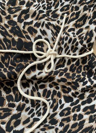 Платье леопардовое шифоновое с кружевом с поясом свободное нарядное6 фото