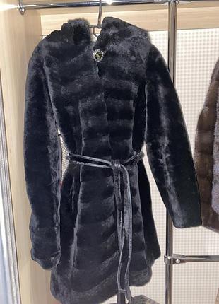 Шуба жіноча