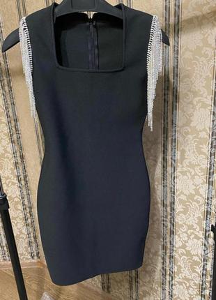 Шикарне плаття,плічка бахрома в каменях,бандажну з утяжкой,розмір с.3 фото
