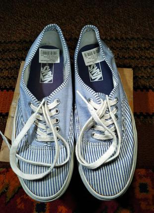 Vans authentic