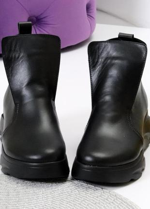 Кожаные женские чёрные ботинки челси на утолщённой подошве демисезонные2 фото
