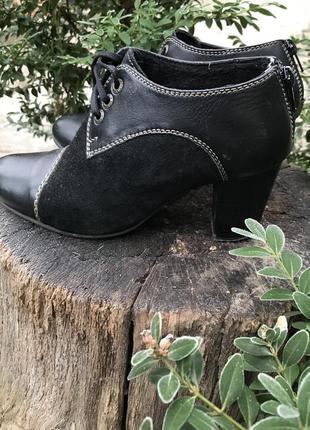 Осенне-весенние ботинки кожаные чёрные со вставками замши6 фото
