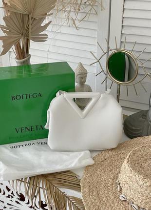 Стильная женская кожаная сумочка в стиле bottega white белая3 фото