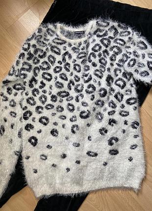 Красивый свитер травка warehouse