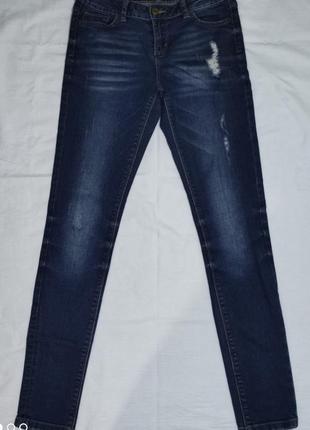 Джинсы
