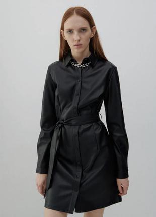 Сукня з екошкіри